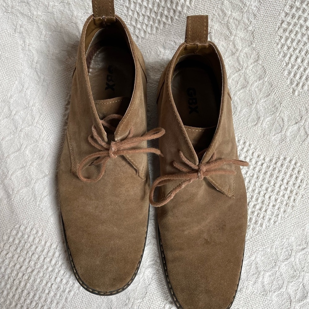 GBX mens shoe size 10D, i would call the color taupe, smoke free home - Picture 2 of 5